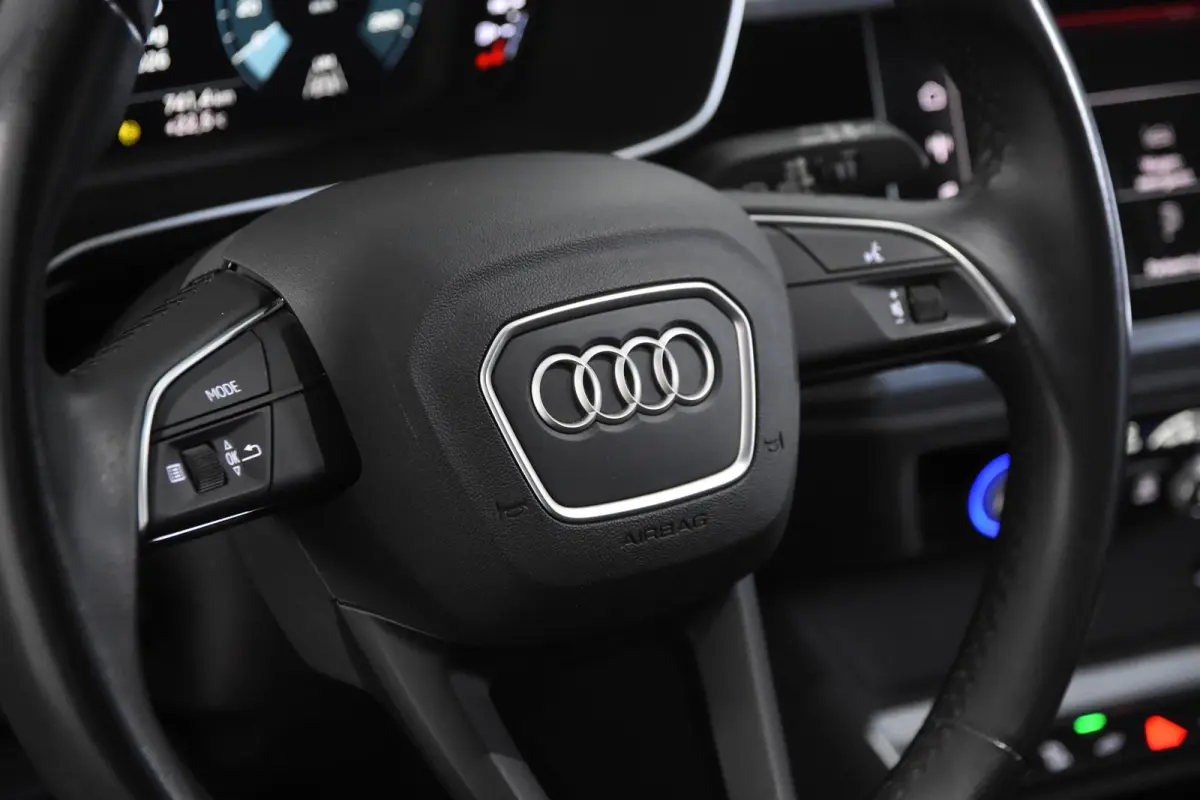 45 TFSI e S-tronic S-Line