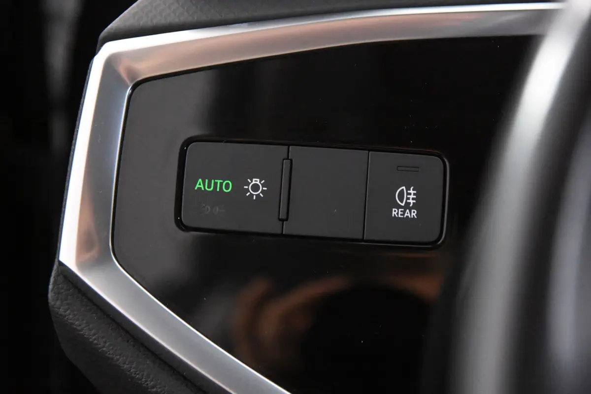 45 TFSI e S-tronic S-Line