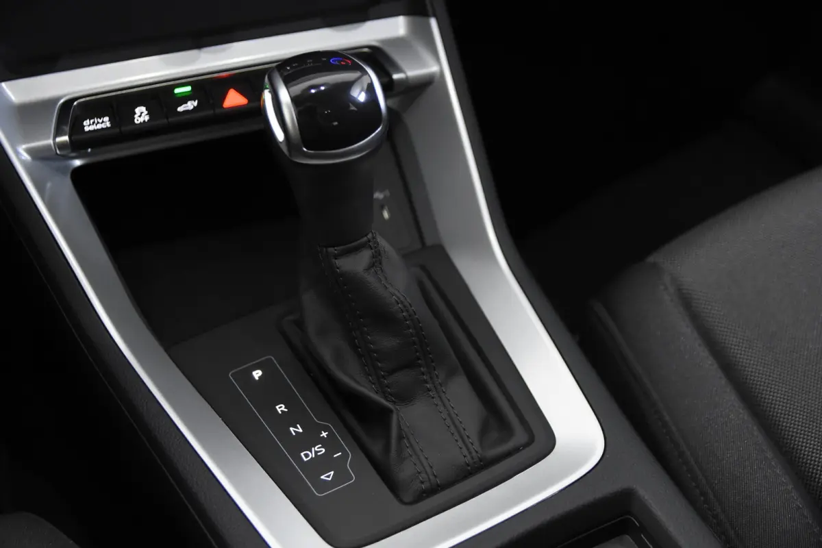 45 TFSI e S-tronic S-Line