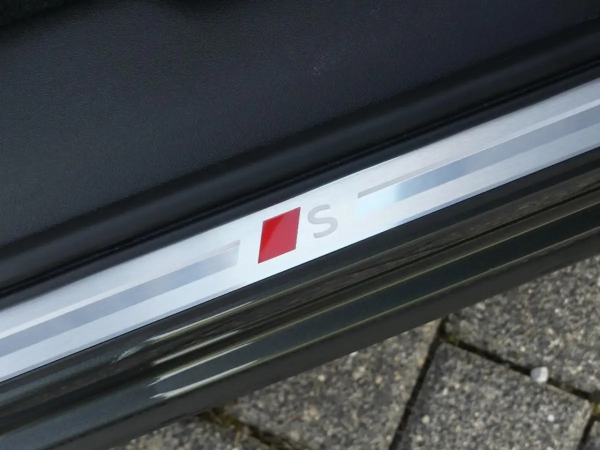 35TFSI S-LINE BLACK AUTOMAAT TREKHAAK/PANO.DAK/CAMERA/ELEK.A-KLEP/STOELVERW