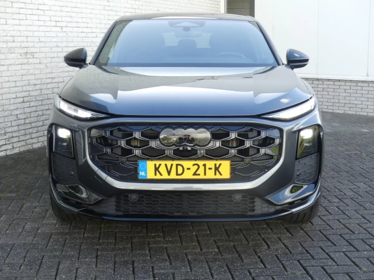 35TFSI S-LINE BLACK AUTOMAAT TREKHAAK/PANO.DAK/CAMERA/ELEK.A-KLEP/STOELVERW