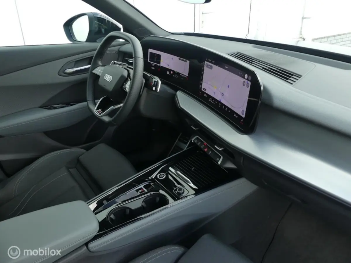 35TFSI S-LINE BLACK AUTOMAAT TREKHAAK/PANO.DAK/CAMERA/ELEK.A-KLEP/STOELVERW