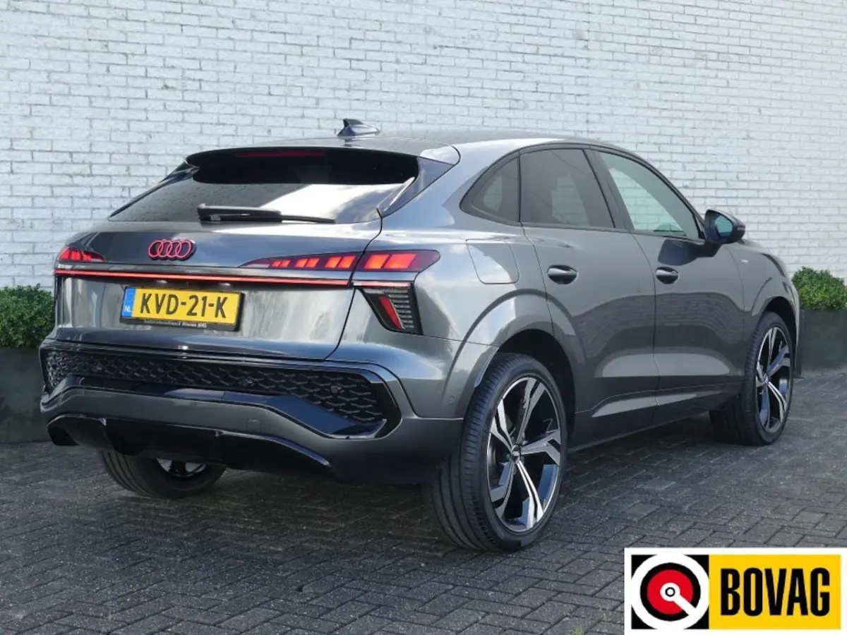 35TFSI S-LINE BLACK AUTOMAAT TREKHAAK/PANO.DAK/CAMERA/ELEK.A-KLEP/STOELVERW