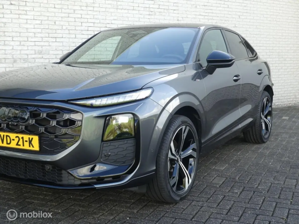 35TFSI S-LINE BLACK AUTOMAAT TREKHAAK/PANO.DAK/CAMERA/ELEK.A-KLEP/STOELVERW