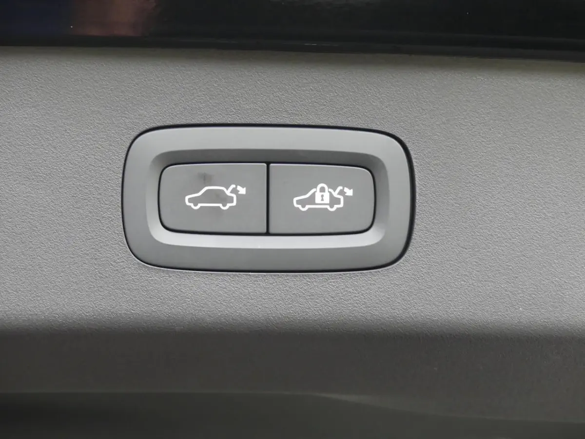 1.5 PLUG-IN HYBRID 262PK NAVI/360CAMERA/PAN.DAK/ELEK.A-KLEP/STOELVERW