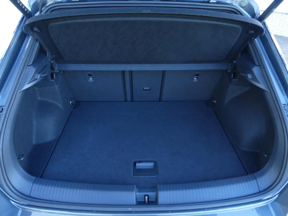1.5 TSI R-LINE 150PK AUTOMAAT CAMERA/ADAP.CRUISE/ELEK.A-KLEP/STOEL+STUURVERW