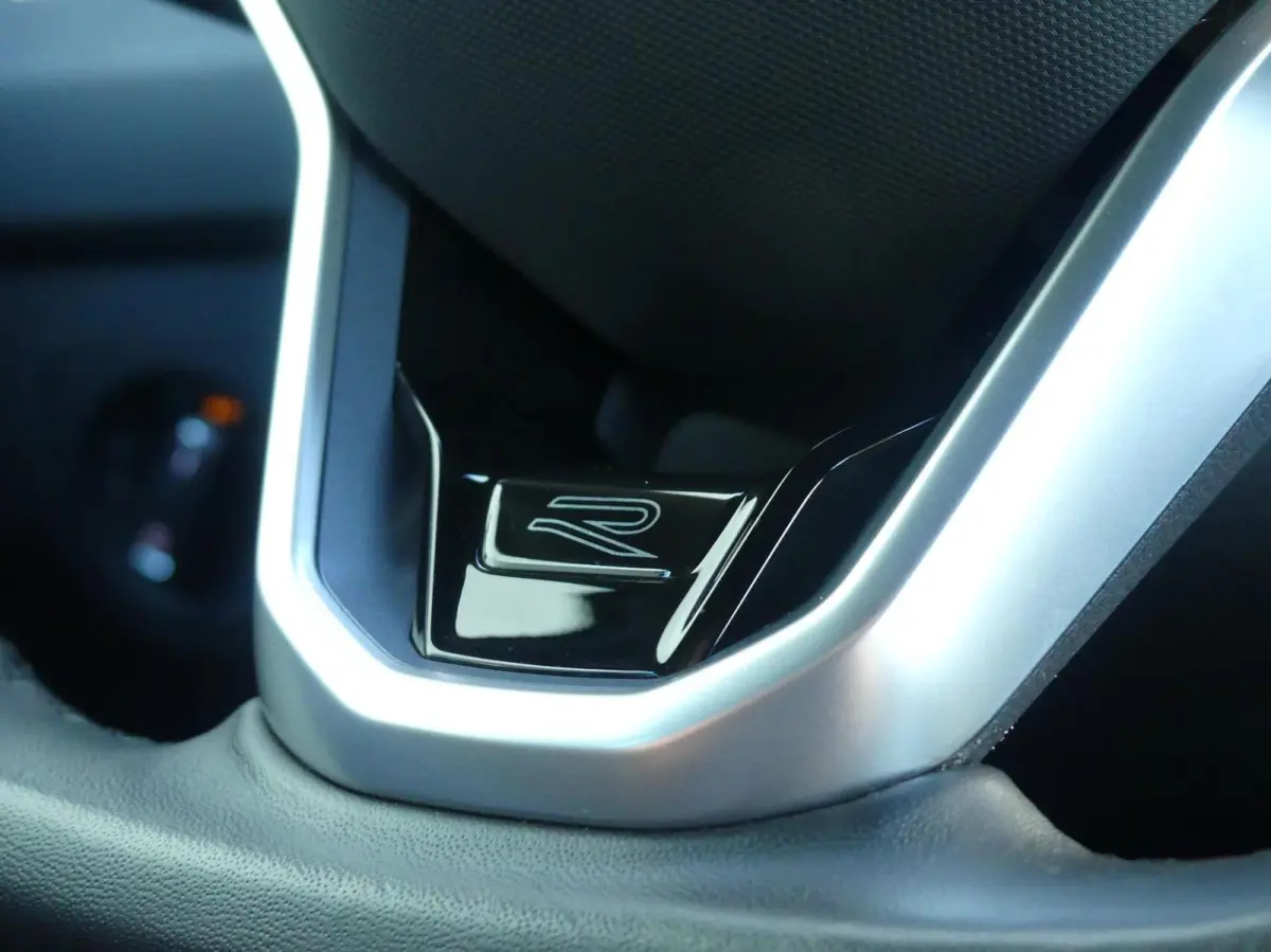 1.4 eHybrid R-LINE + 245PK DSG NAVI/TREKHAAK/ELEK.A-KLEP/ADAP.CRUISE/IQ-LED