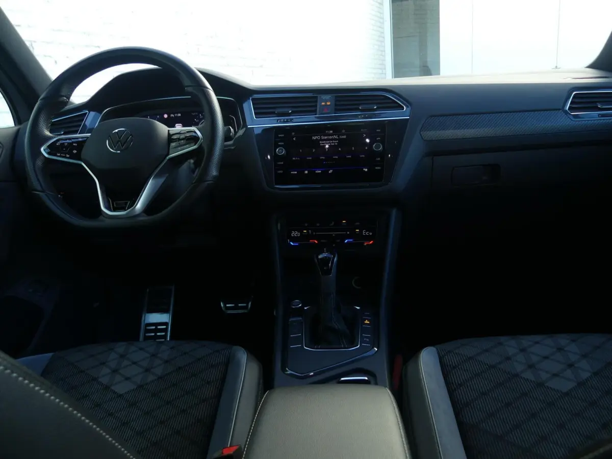 1.4 eHybrid R-LINE + 245PK DSG NAVI/TREKHAAK/ELEK.A-KLEP/ADAP.CRUISE/IQ-LED