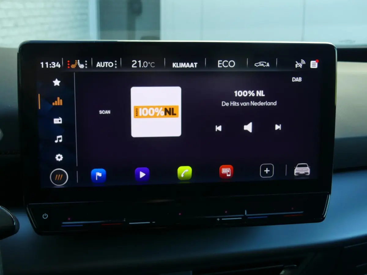 58 kWh ESSENTIAL 204PK AUTOMAAT NAVI/CLIMATE/SOH92%/STOEL+STUURVERW.