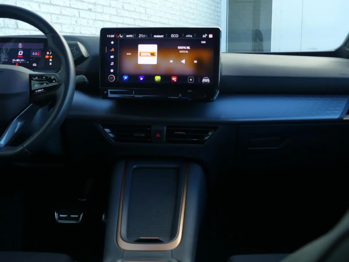 58 kWh ESSENTIAL 204PK AUTOMAAT NAVI/CLIMATE/SOH92%/STOEL+STUURVERW.