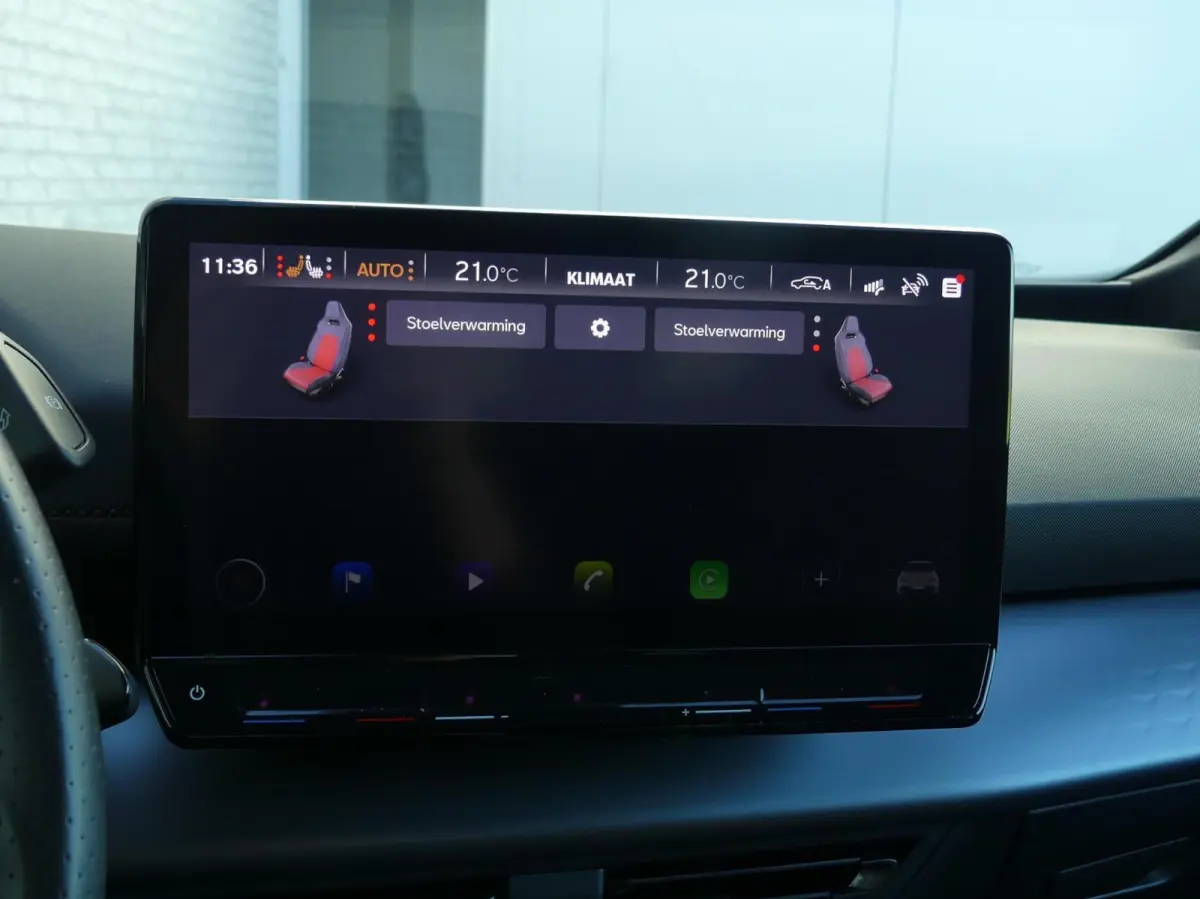 58 kWh ESSENTIAL 204PK AUTOMAAT NAVI/CLIMATE/SOH92%/STOEL+STUURVERW.