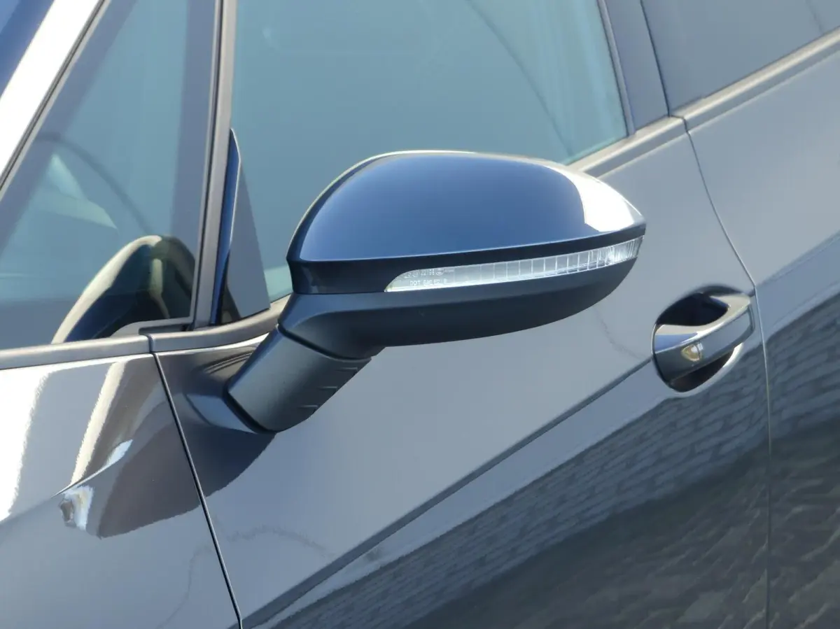 58 kWh ESSENTIAL 204PK AUTOMAAT NAVI/CLIMATE/SOH92%/STOEL+STUURVERW.