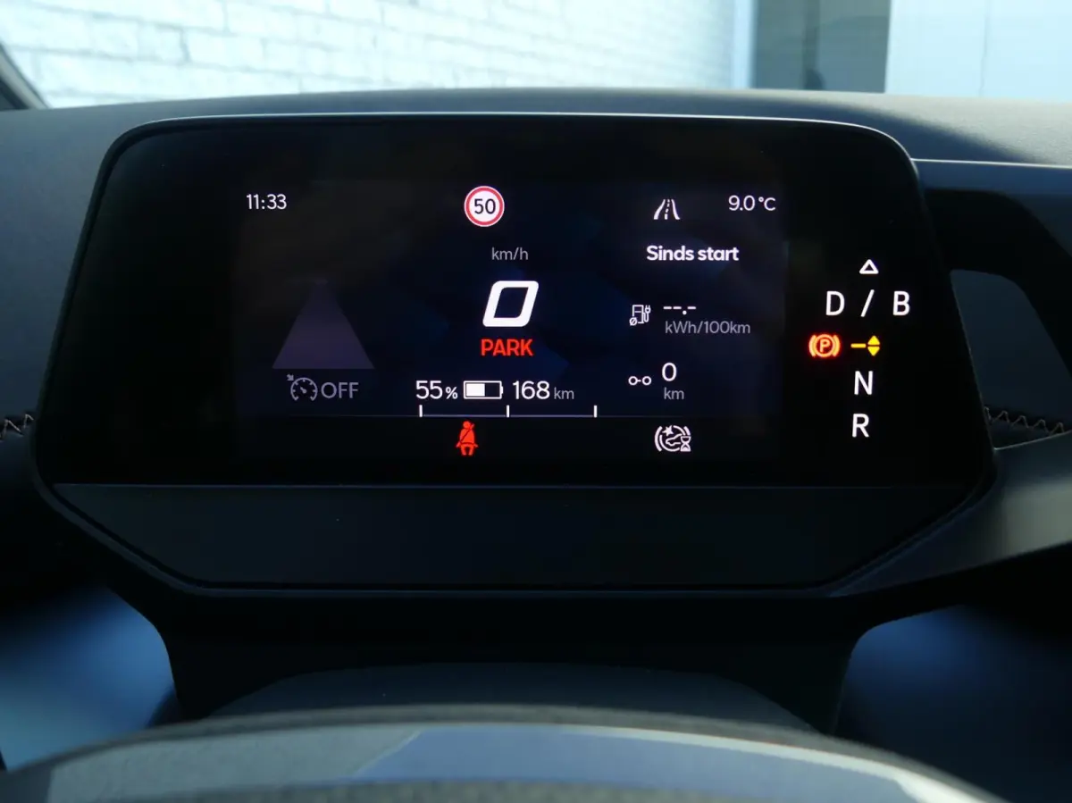 58 kWh ESSENTIAL 204PK AUTOMAAT NAVI/CLIMATE/SOH92%/STOEL+STUURVERW.