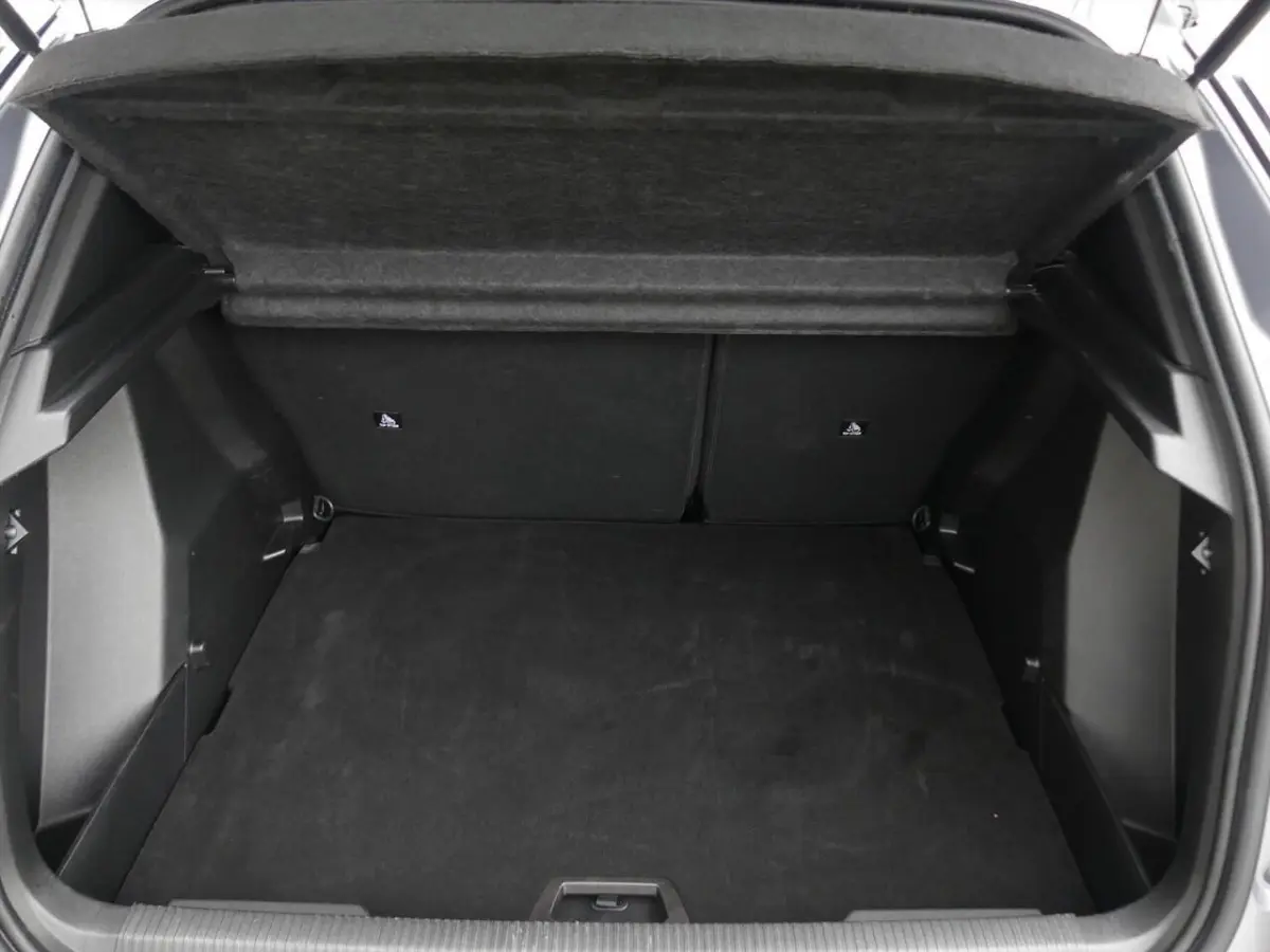 EV 50kWh 136PK GT AUTOMAAT i-COCKPIT3D/360CAMERA/ADAP.CRUISE/KEYLESS