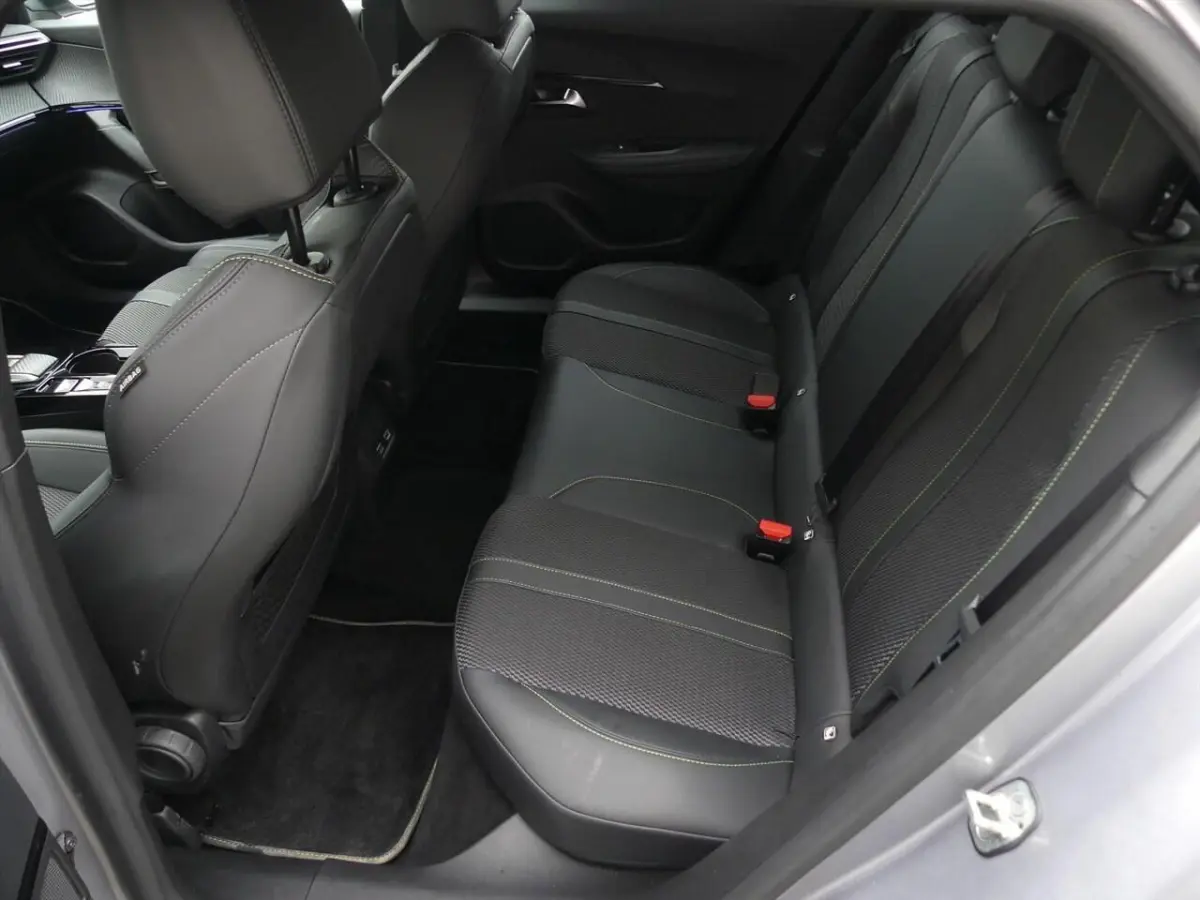 EV 50kWh 136PK GT AUTOMAAT i-COCKPIT3D/360CAMERA/ADAP.CRUISE/KEYLESS