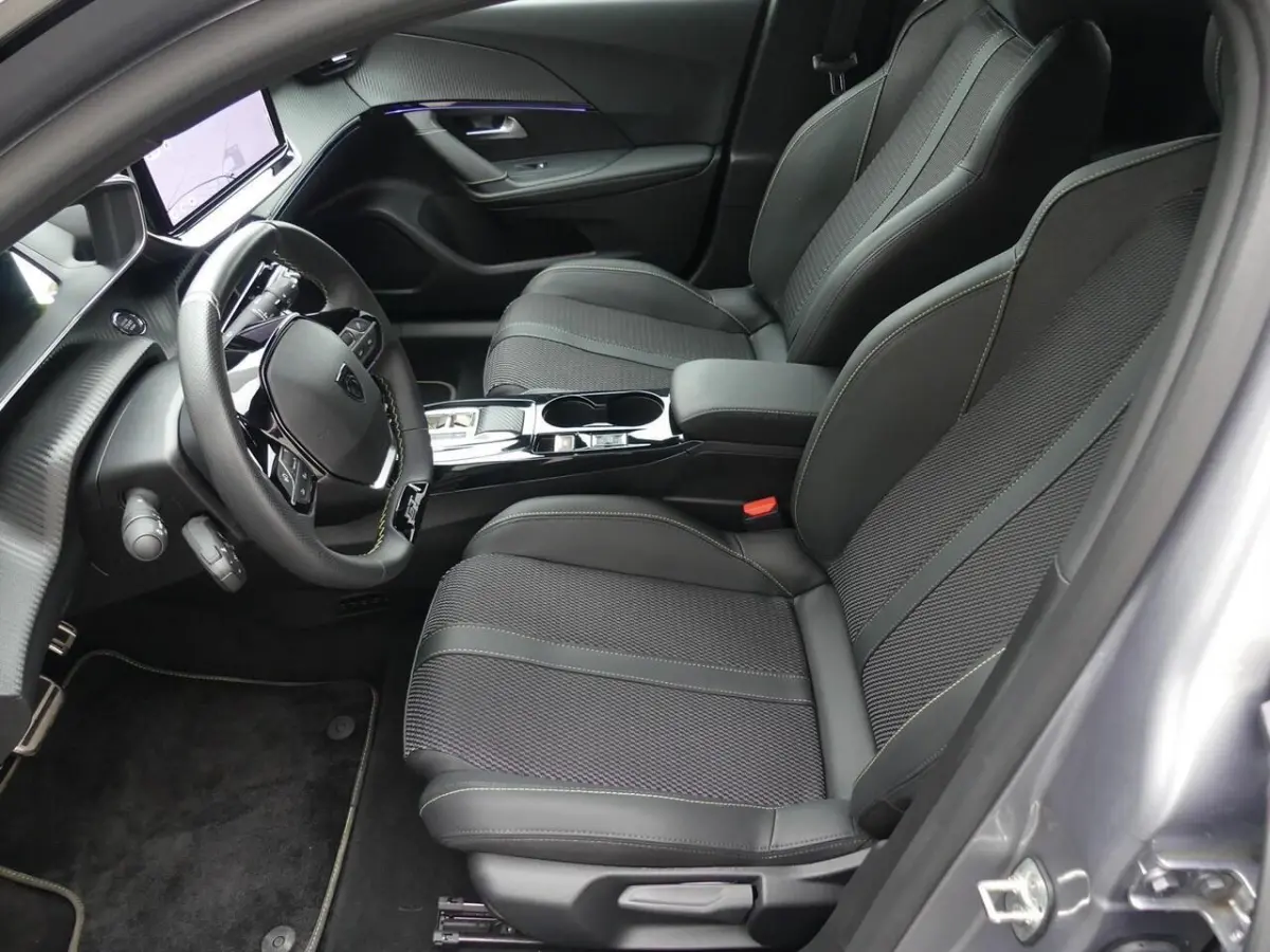 EV 50kWh 136PK GT AUTOMAAT i-COCKPIT3D/360CAMERA/ADAP.CRUISE/KEYLESS