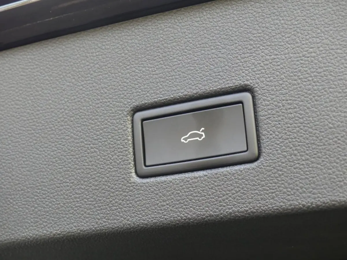 1.5 TSI R-LINE 150PK AUTOMAAT CAMERA/ADAP.CRUISE/ELEK.A-KLEP/STOEL+STUURVERW