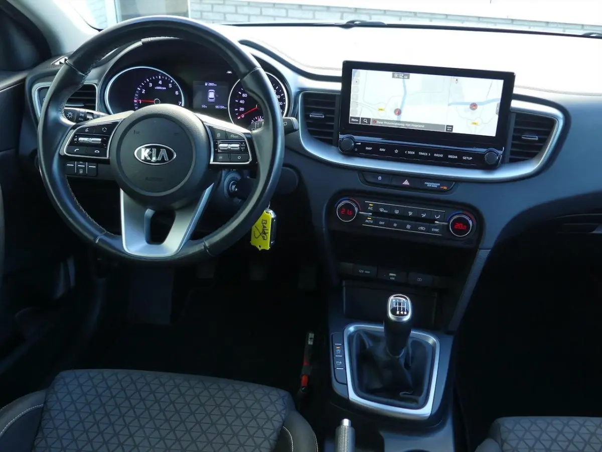Cee'd 1.0 T-GDi 120PK DYNAMIC NAVI/CLIMATE/CAMERA/PDC/CRUISE