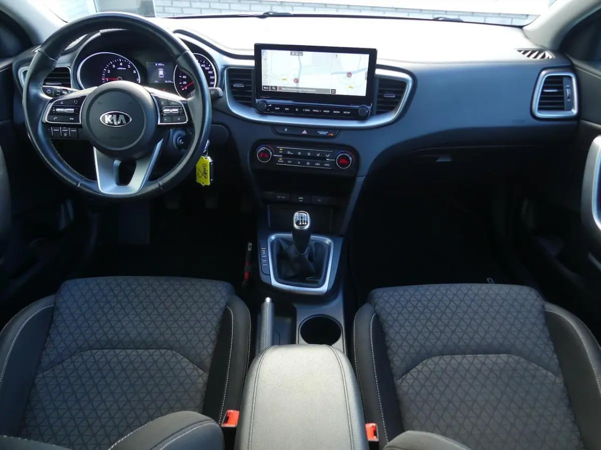Cee'd 1.0 T-GDi 120PK DYNAMIC NAVI/CLIMATE/CAMERA/PDC/CRUISE