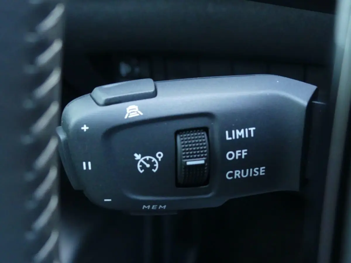 ALLURE 1.2 100PK i-COCKPIT/360CAMERA/ADAP.CRUISE/STOELVERW