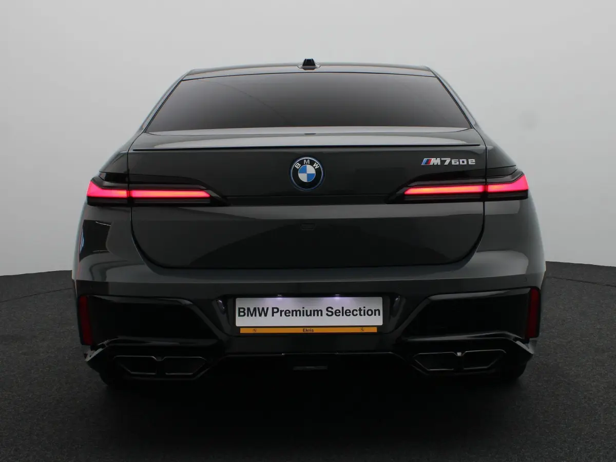 M760e xDrive | M Sportpakket Pro | SoH 100% | Innovation Pack | Executive Drive Pro | Head-Up | Executive Lounge | Massage | Stoelventilatie | Driving Assistant Professional | Bowers & Wilki
