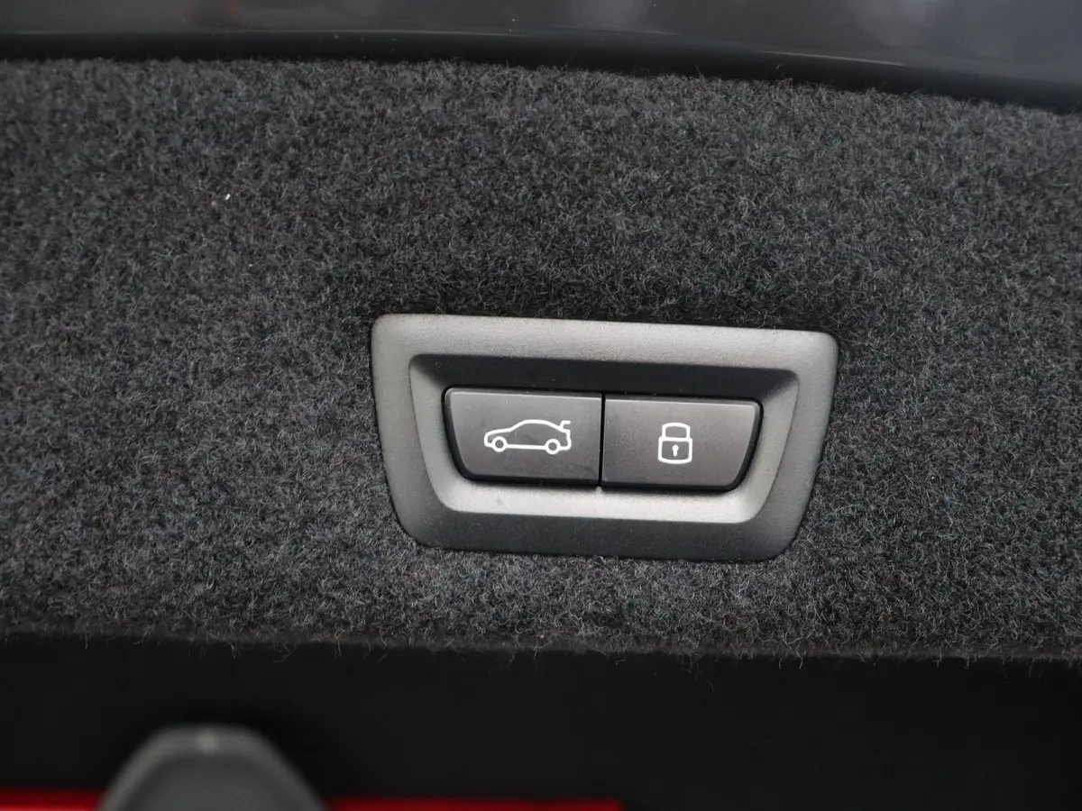 M760e xDrive | M Sportpakket Pro | SoH 100% | Innovation Pack | Executive Drive Pro | Head-Up | Executive Lounge | Massage | Stoelventilatie | Driving Assistant Professional | Bowers & Wilki