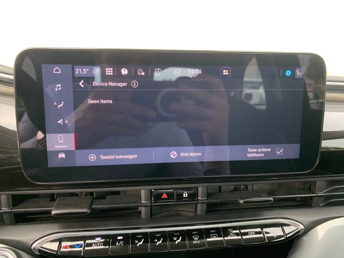 Lim. 500 e Lim. 42KWH Airco | Camera | Cruise Control | DAB | Dode Hoek | Keyless | Navi | Stoelverwarming |