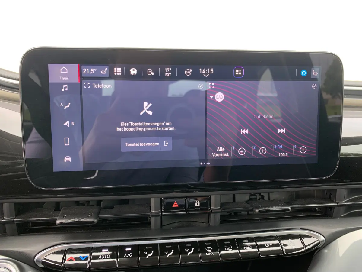 Lim. 500 e Lim. 42KWH Airco | Camera | Cruise Control | DAB | Dode Hoek | Keyless | Navi | Stoelverwarming |