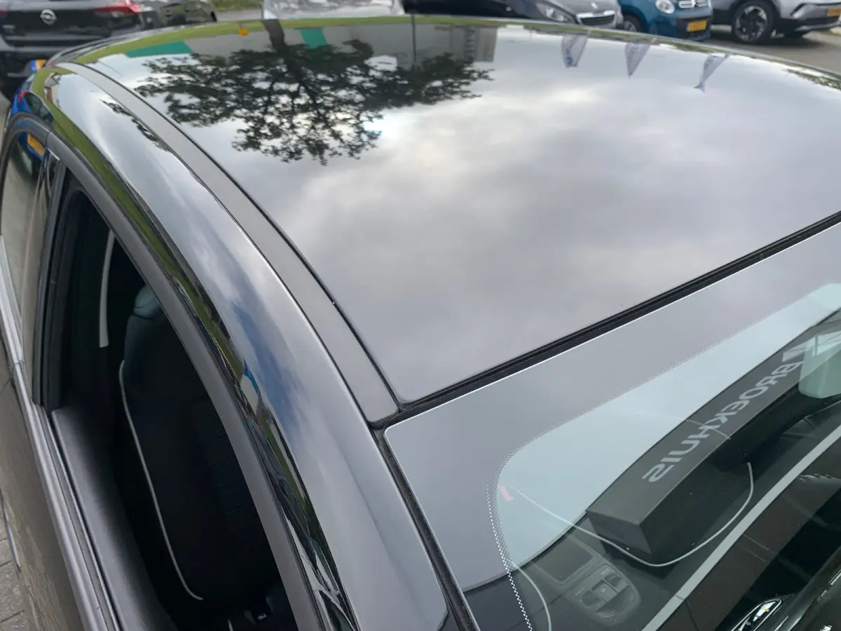 Lim. 500 e Lim. 42KWH Airco | Camera | Cruise Control | DAB | Dode Hoek | Keyless | Navi | Stoelverwarming |