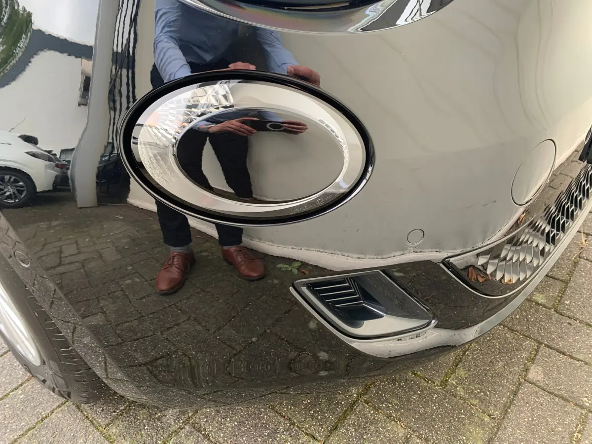 Lim. 500 e Lim. 42KWH Airco | Camera | Cruise Control | DAB | Dode Hoek | Keyless | Navi | Stoelverwarming |