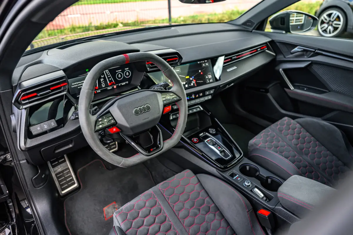 2.5 TFSI RS 3 quattro Pano/Schaalstoelen/Carbon/HuD