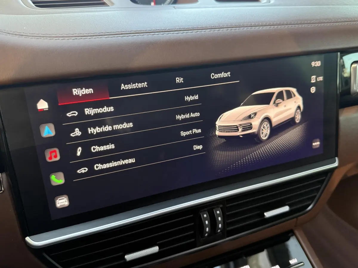 3.0 E-Hybrid Platinum Edition | Luchtvering | Panoramadak | Wegkl. Trekhaak | Leder | Navigatie | Cruise Control | 21 inch | Apple Carplay