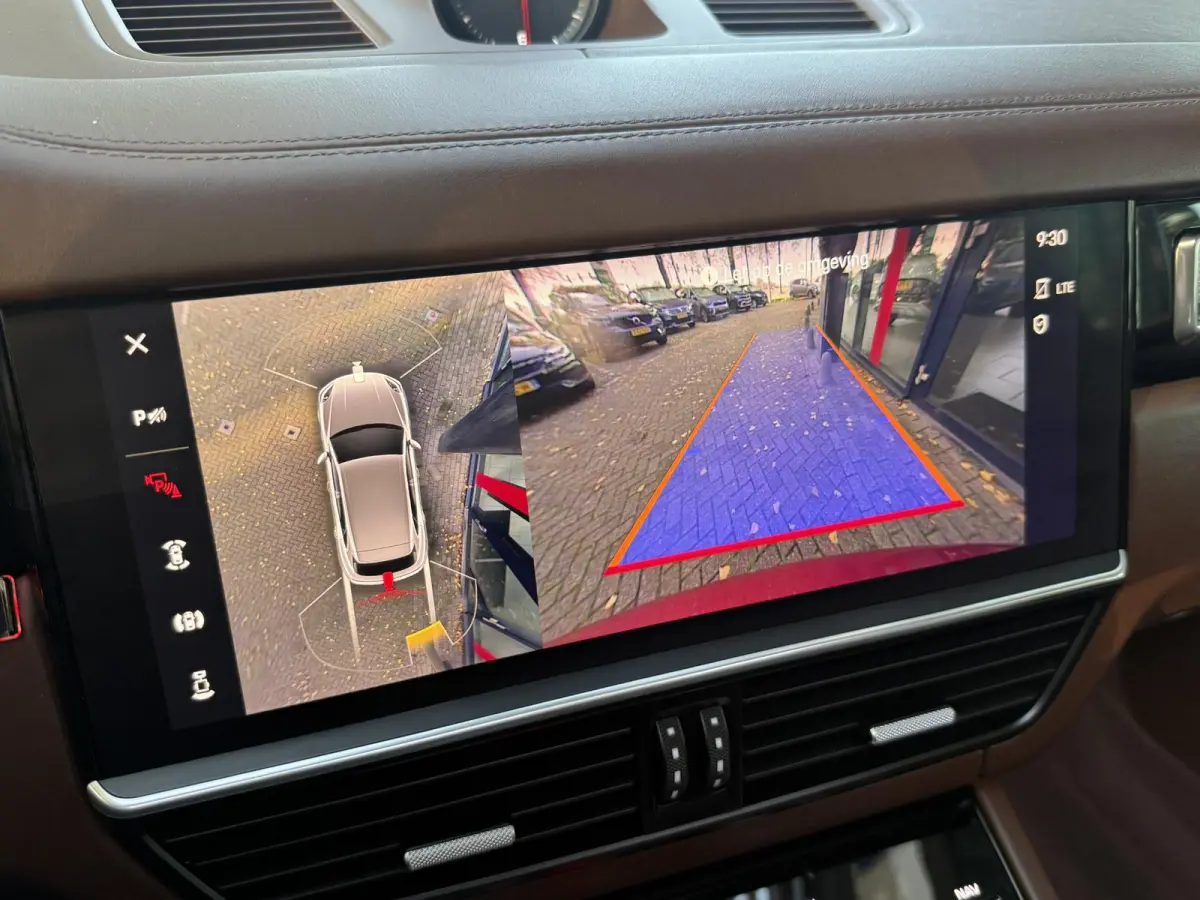 3.0 E-Hybrid Platinum Edition | Luchtvering | Panoramadak | Wegkl. Trekhaak | Leder | Navigatie | Cruise Control | 21 inch | Apple Carplay
