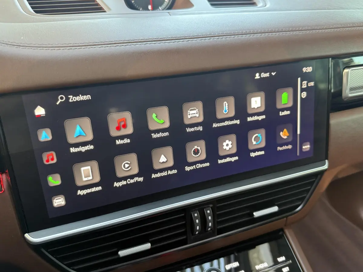 3.0 E-Hybrid Platinum Edition | Luchtvering | Panoramadak | Wegkl. Trekhaak | Leder | Navigatie | Cruise Control | 21 inch | Apple Carplay