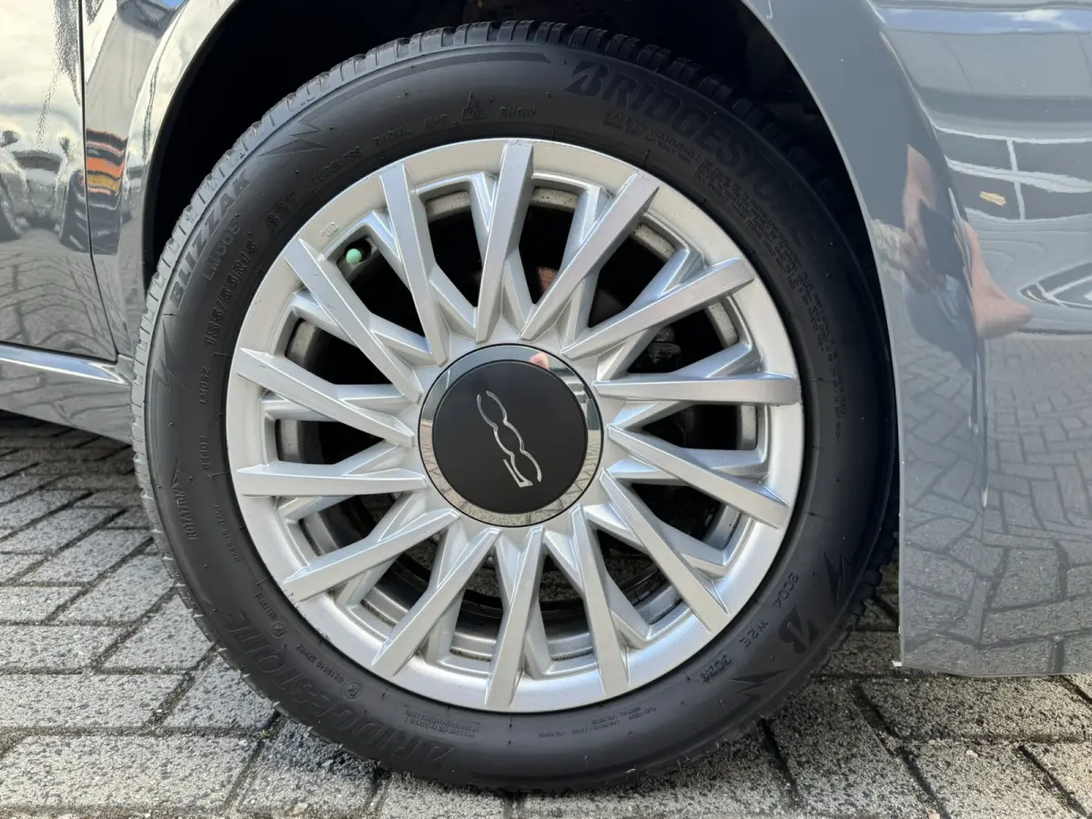 TwinAir Turbo Lounge | Airco | Navigatie | 15" Lichtmetalen Velgen