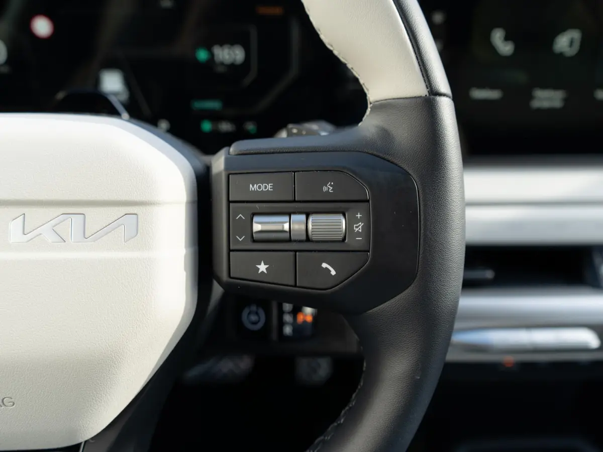 GT-Line 81.4 kWh | Direct Leverbaar! | Navi. | Clima. | Adapt. Cruise. | Dodehoekassistentie | Stoel&Stuu Verwarming | Glazen Schuif-/Kanteldak | Harman Kardon | GT-Line Vegan Lederen Stoelb