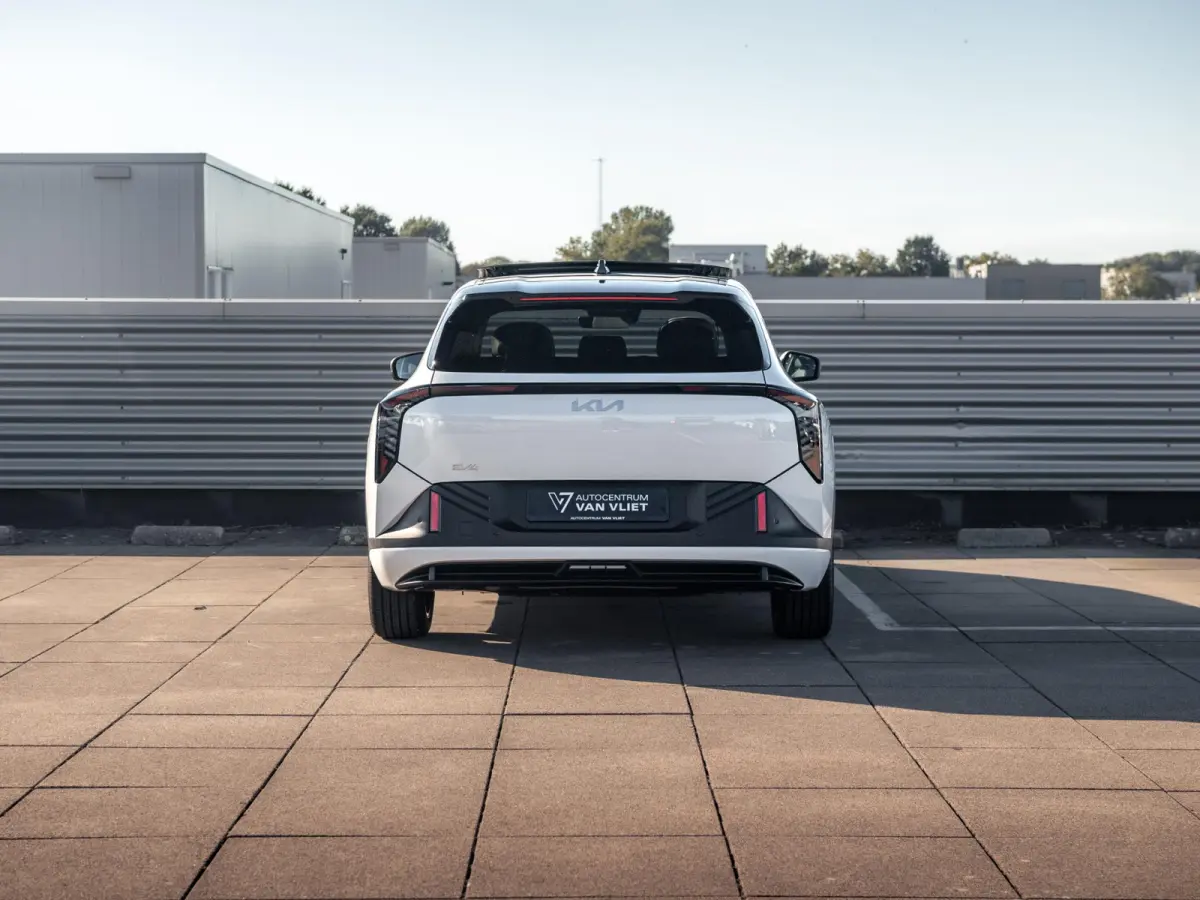 Plus Advanced 58.3 kWh | DIRECT LEVERBAAR | Panodak | Navi. | Clima. | Adapt. Cruise. | Stoel&Stuur Verwarming | Dodehoekassistentie | Harman Kardon