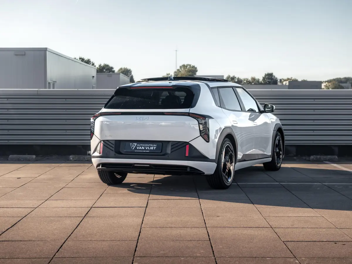 Plus Advanced 58.3 kWh | DIRECT LEVERBAAR | Panodak | Navi. | Clima. | Adapt. Cruise. | Stoel&Stuur Verwarming | Dodehoekassistentie | Harman Kardon