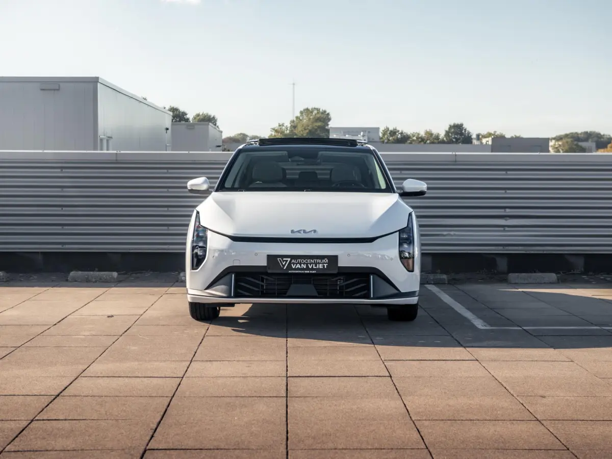 Plus Advanced 58.3 kWh | DIRECT LEVERBAAR | Panodak | Navi. | Clima. | Adapt. Cruise. | Stoel&Stuur Verwarming | Dodehoekassistentie | Harman Kardon