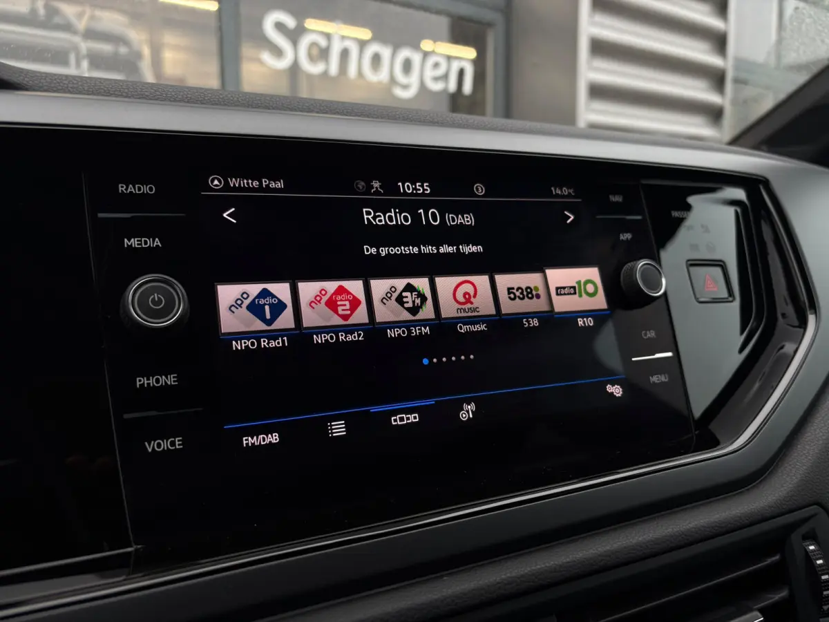 1.0 TSI 110 pk R-Line 7-DSG | Achteruitrijcamera | R-Line interieur | Trekhaak afneembaar |