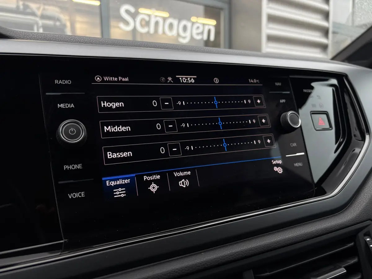 1.0 TSI 110 pk R-Line 7-DSG | Achteruitrijcamera | R-Line interieur | Trekhaak afneembaar |