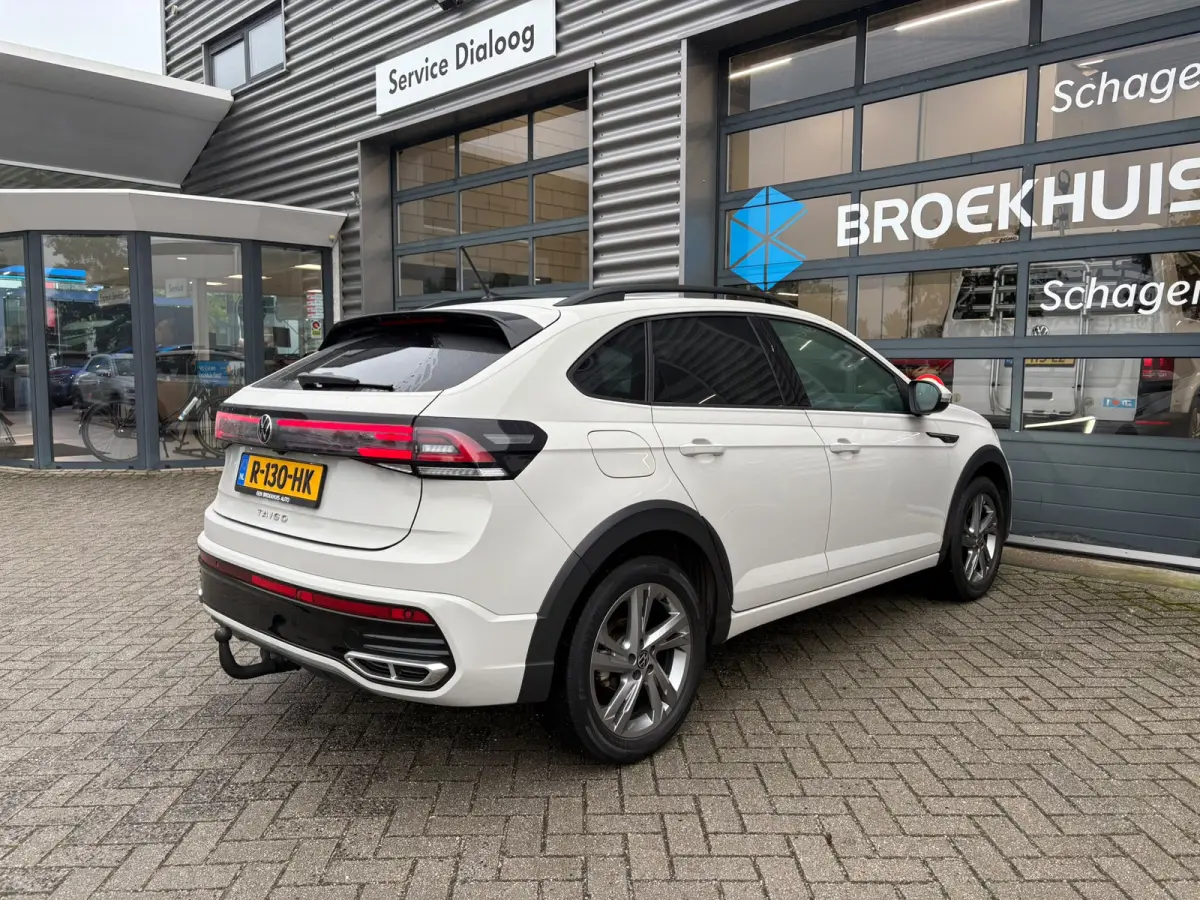 1.0 TSI 110 pk R-Line 7-DSG | Achteruitrijcamera | R-Line interieur | Trekhaak afneembaar |