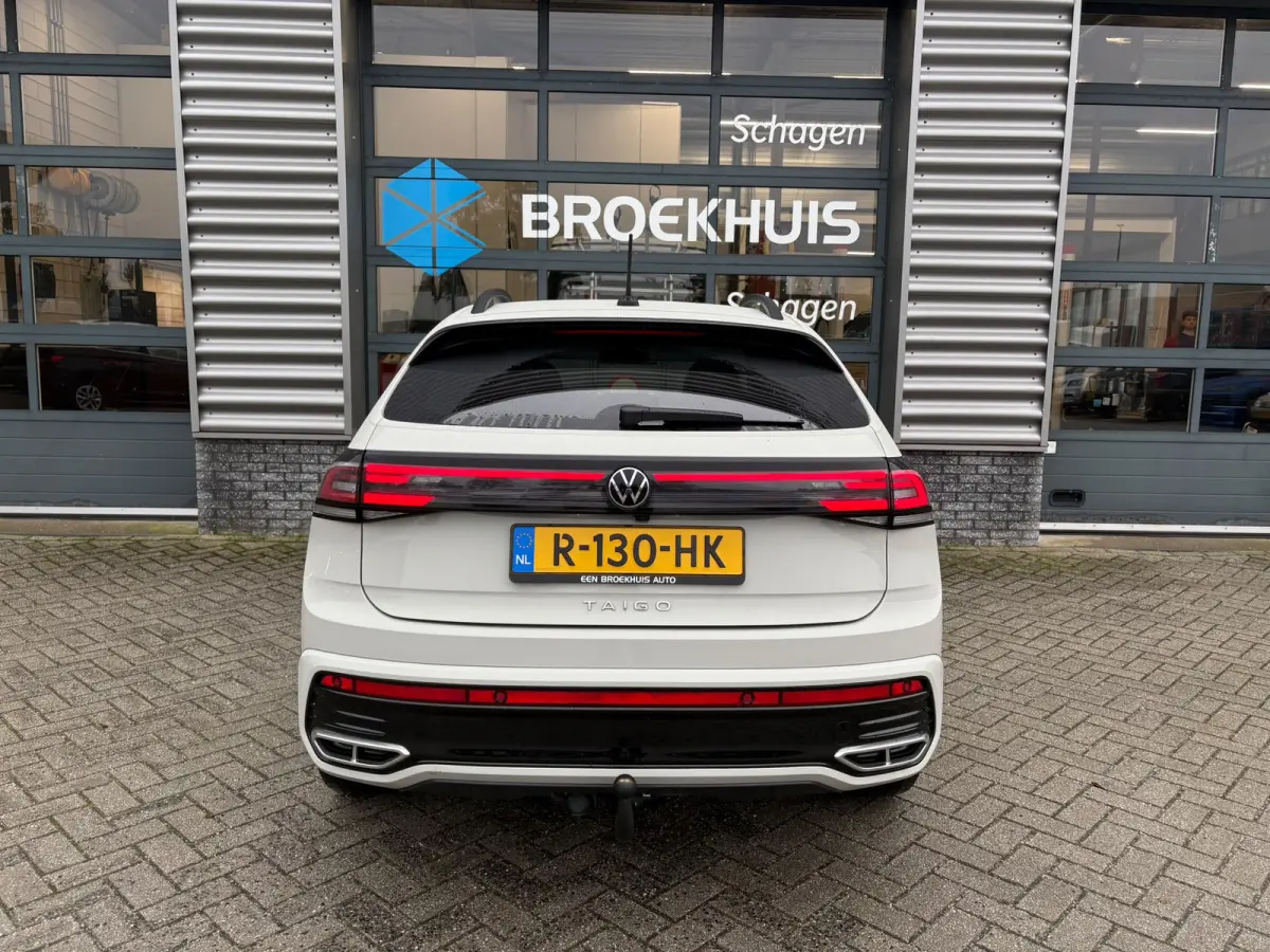 1.0 TSI 110 pk R-Line 7-DSG | Achteruitrijcamera | R-Line interieur | Trekhaak afneembaar |