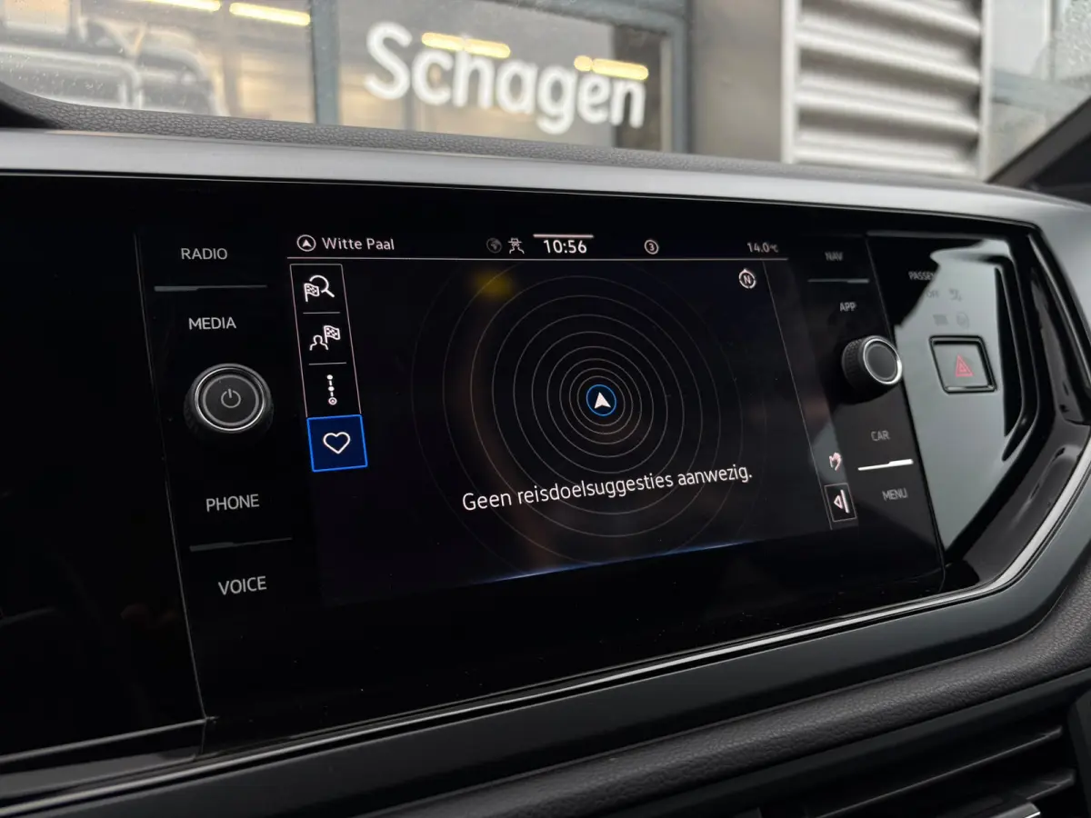 1.0 TSI 110 pk R-Line 7-DSG | Achteruitrijcamera | R-Line interieur | Trekhaak afneembaar |