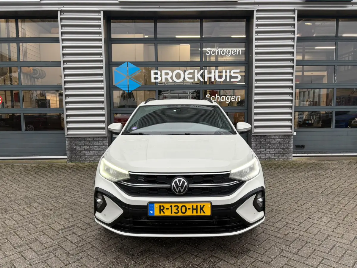 1.0 TSI 110 pk R-Line 7-DSG | Achteruitrijcamera | R-Line interieur | Trekhaak afneembaar |