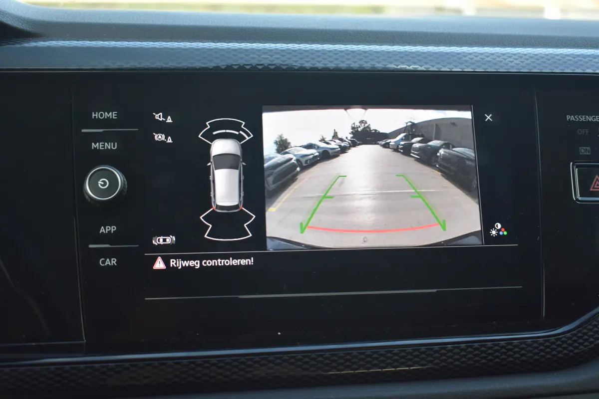 Life Edition | 'App-Connect' smartphone integratie | 4 jaar garantie | Achteruitrijcamera (Rear View)