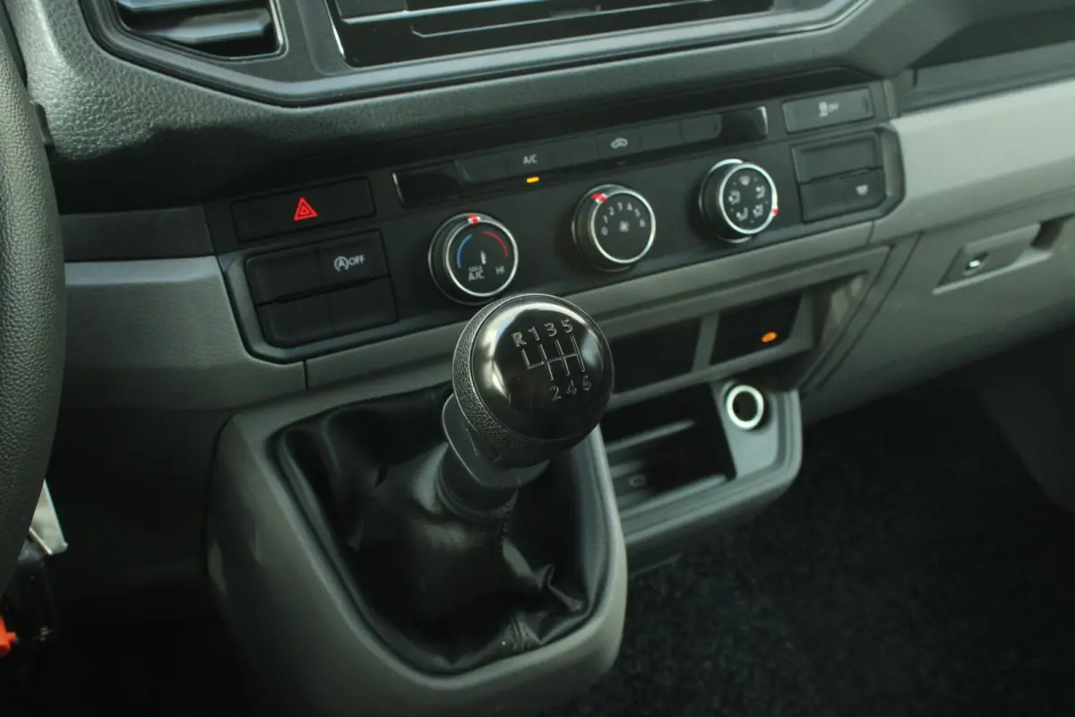 35 2.0 TDI 140pk L4 Trendline EURO VI | Laadklep | Achteruitrijcamera | Comfortstoel | Cruise Control