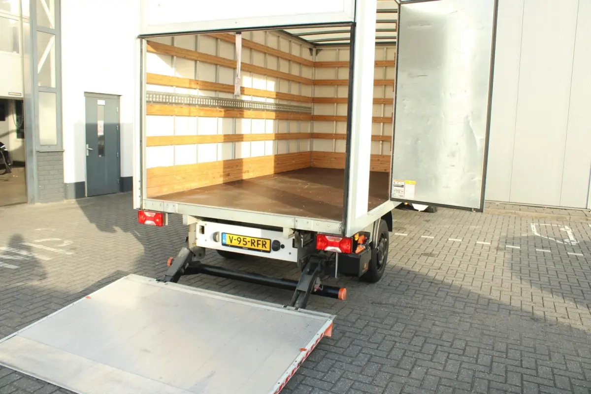 35 2.0 TDI 140pk L4 Trendline EURO VI | Laadklep | Achteruitrijcamera | Comfortstoel | Cruise Control