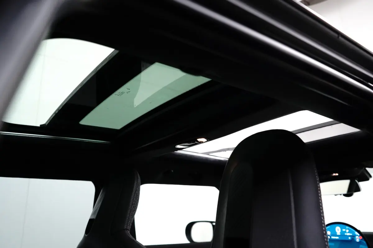 2.0 Cooper S John Cooper Works XL 204 pk | Achteruitrijcamera | Panoramadak | Apple Carplay |