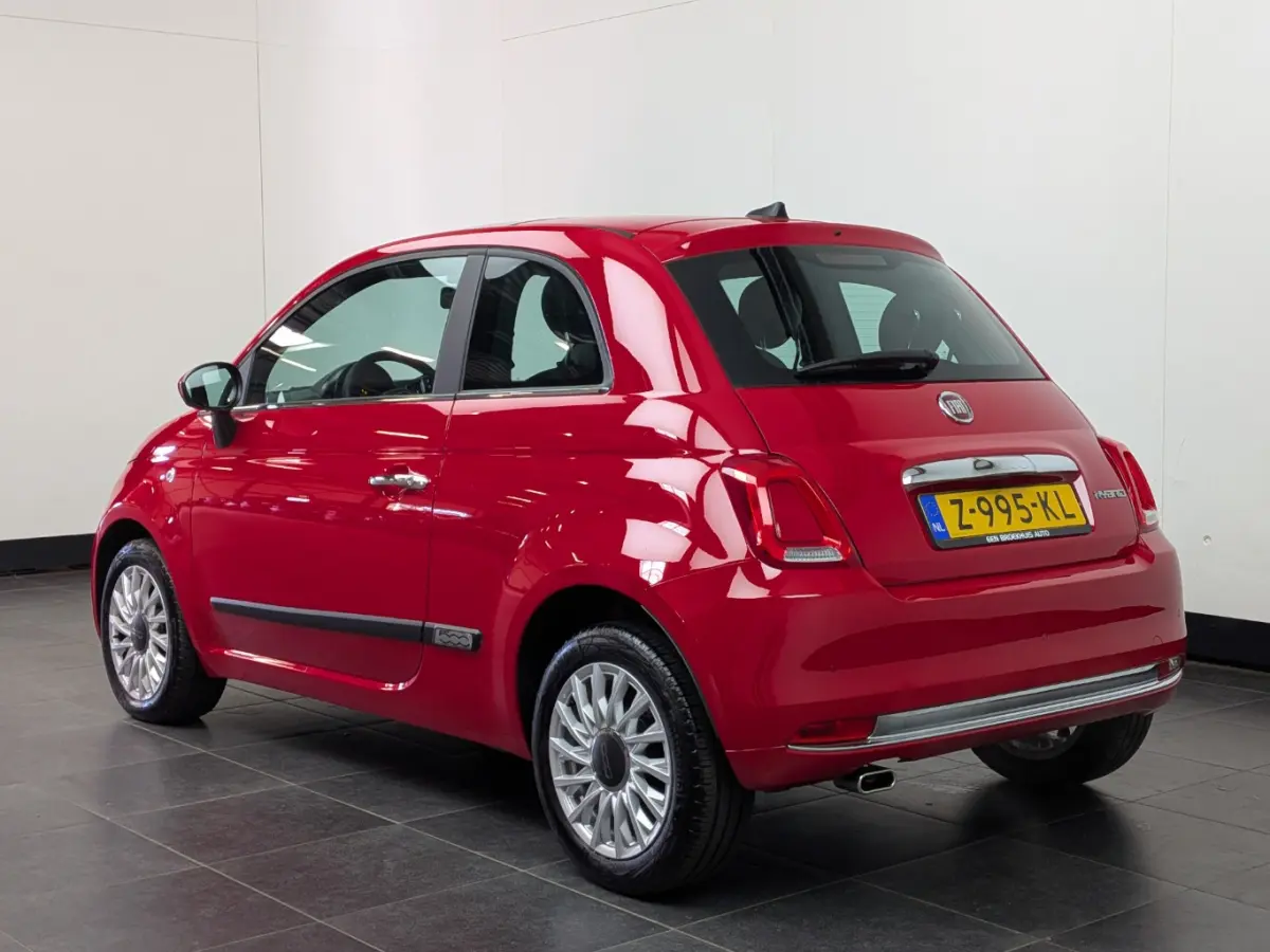 1.0 Hybrid Dolcevita Finale Airco | Camera | Cruise Control  | DAB | LMV 15" | Navi | Pano | PDC Achter |